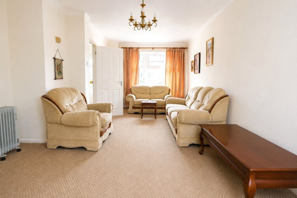 Property photo 3 of 13 Picture No. 07