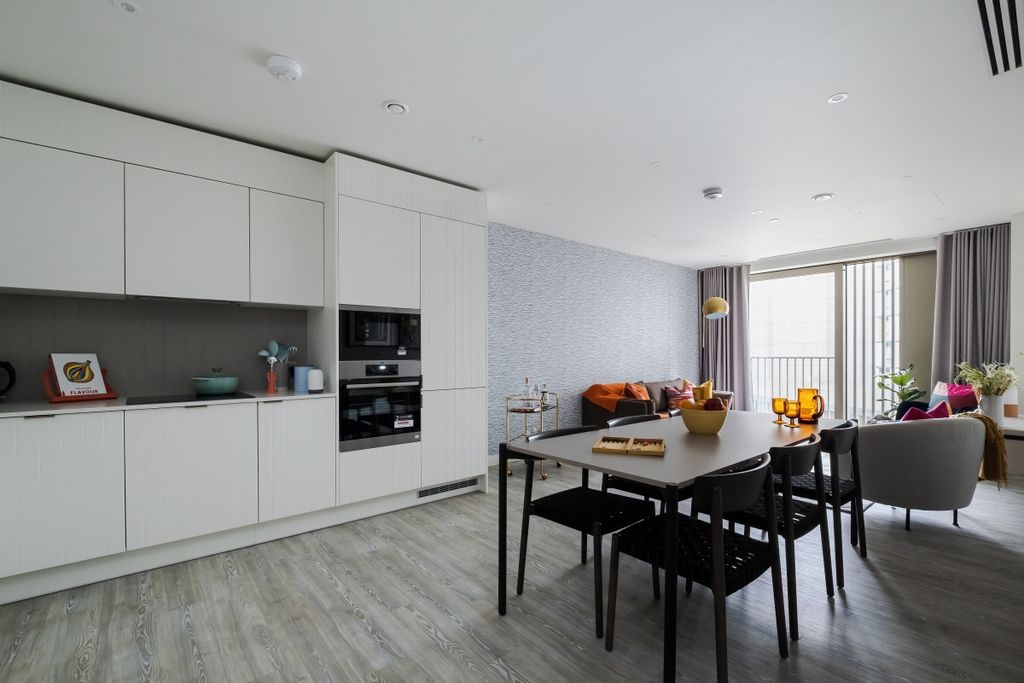 Property photo 1 of 15 057-The-Platform-...
