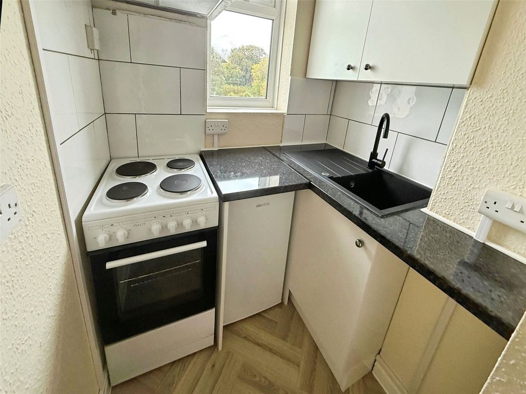 Property photo 2 of 7 Picture No. 03