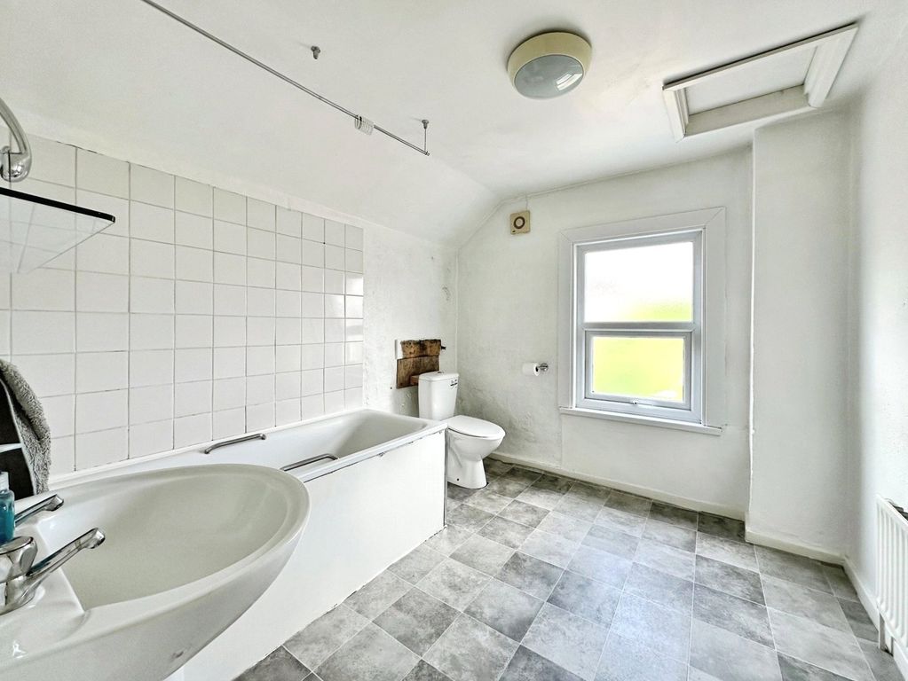 Property photo 3 of 11 Pbox-Img.Jpg