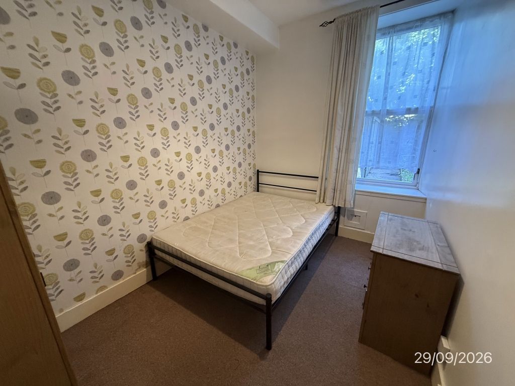 Property photo 3 of 10 Double Bedroom