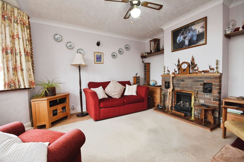 Property photo 3 of 20