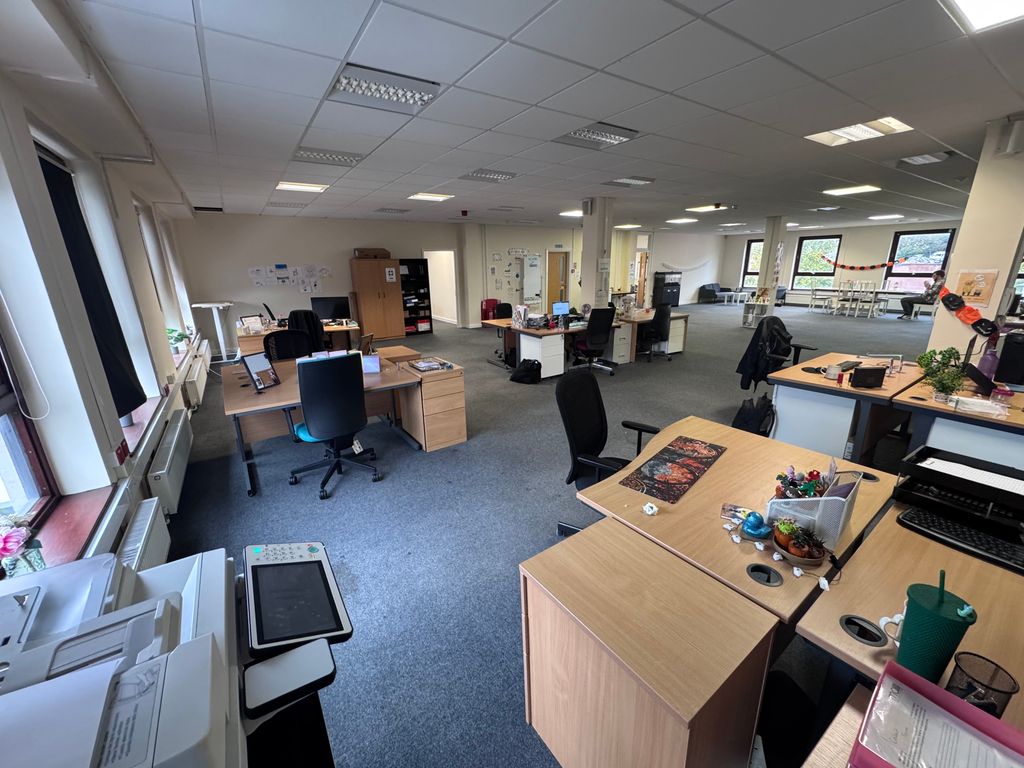 Property photo 3 of 11