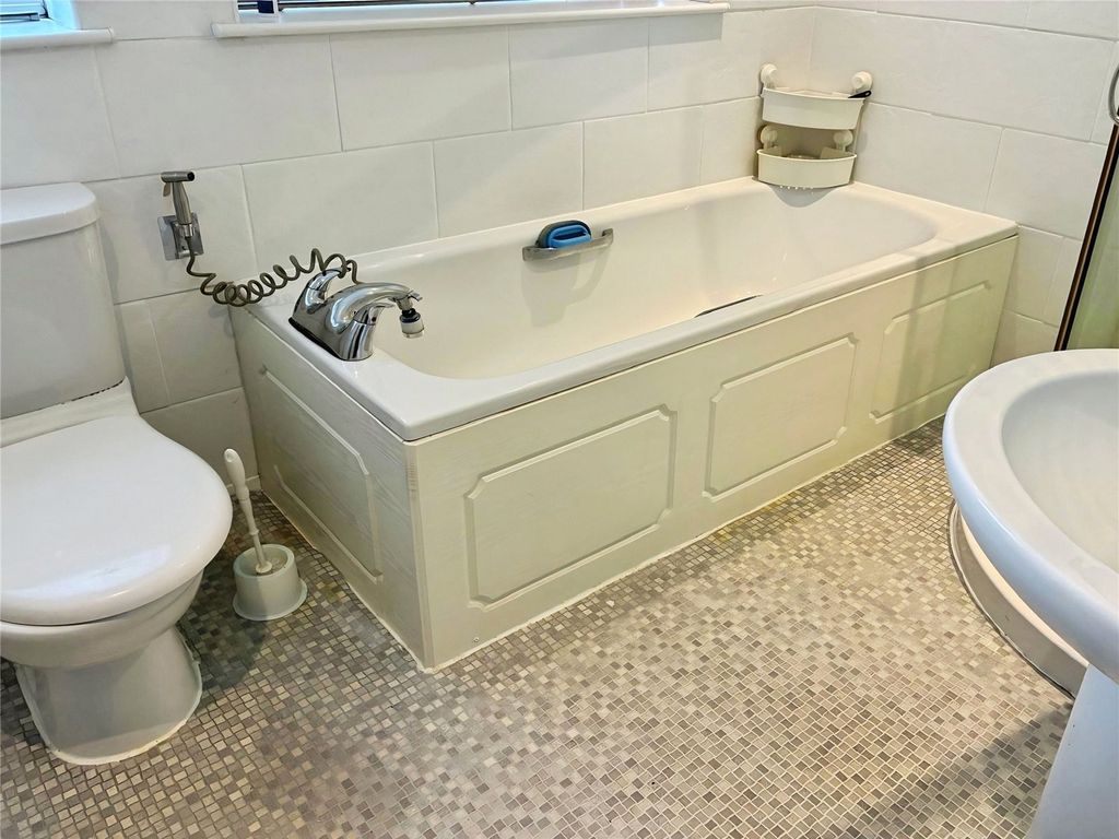 Property photo 2 of 16 Bathroom