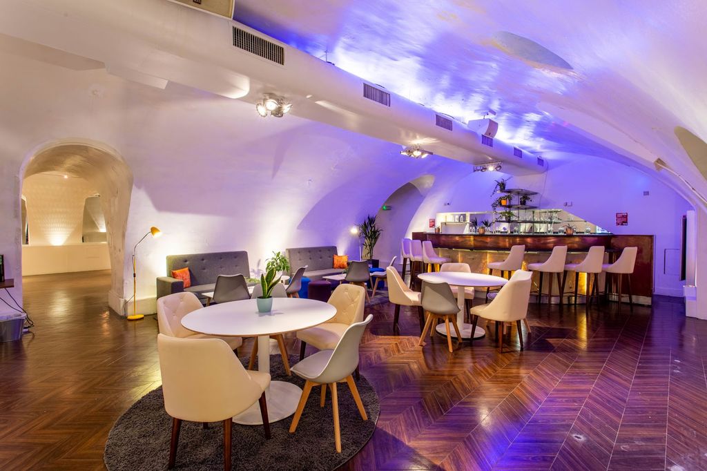 Property photo 3 of 8