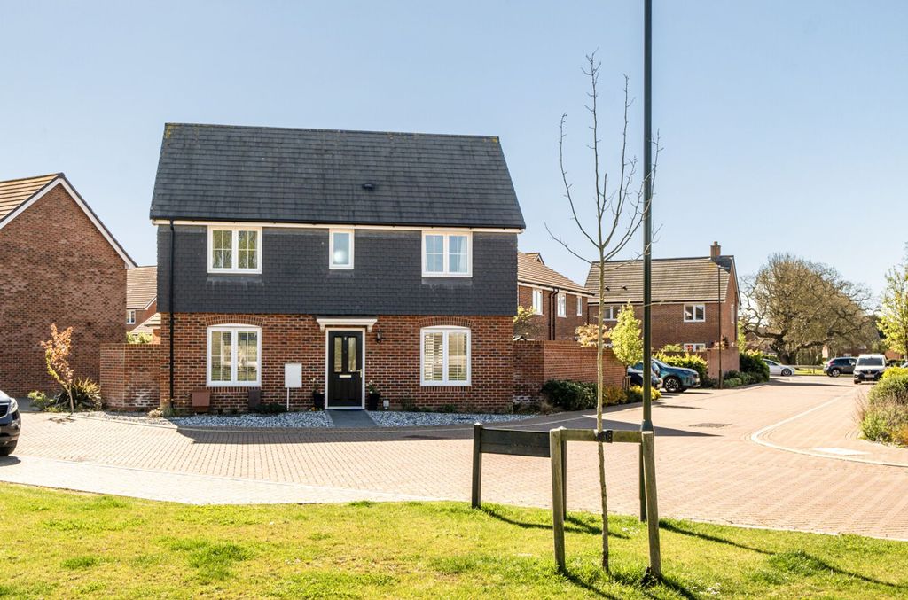 Property photo 1 of 20