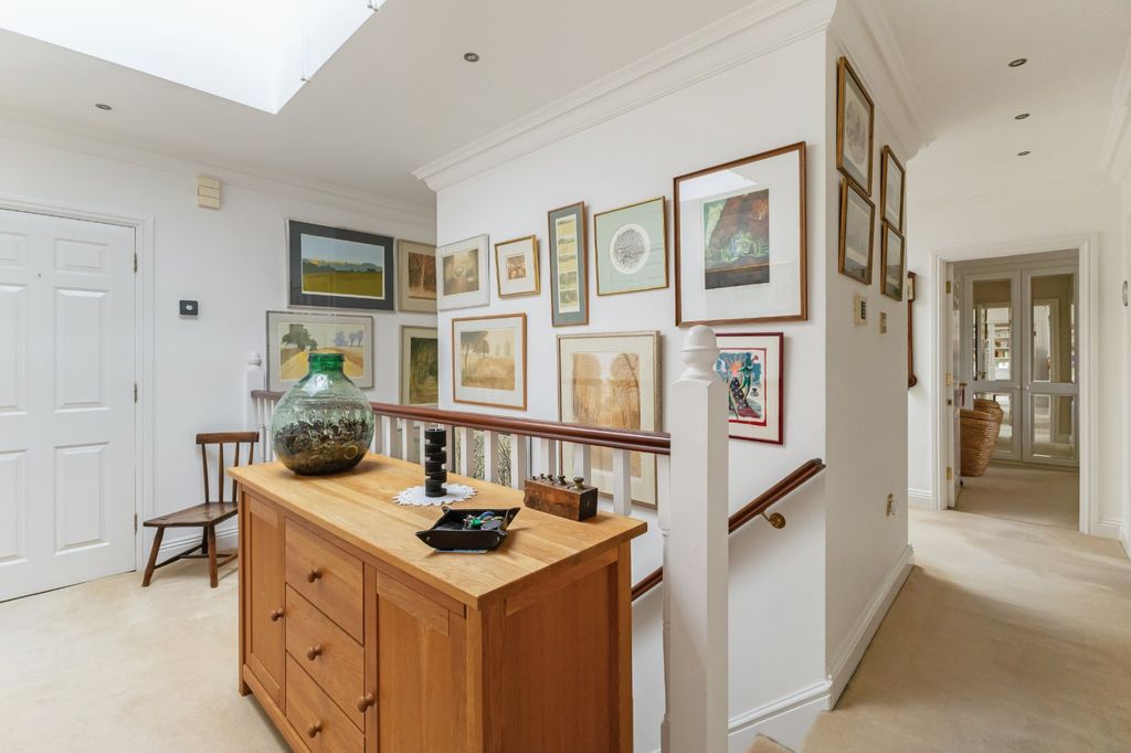 Additional image 9 of 3 bed flat for saleThe Broad Walk, Imperial Square, Cheltenham, Gloucestershire GL50