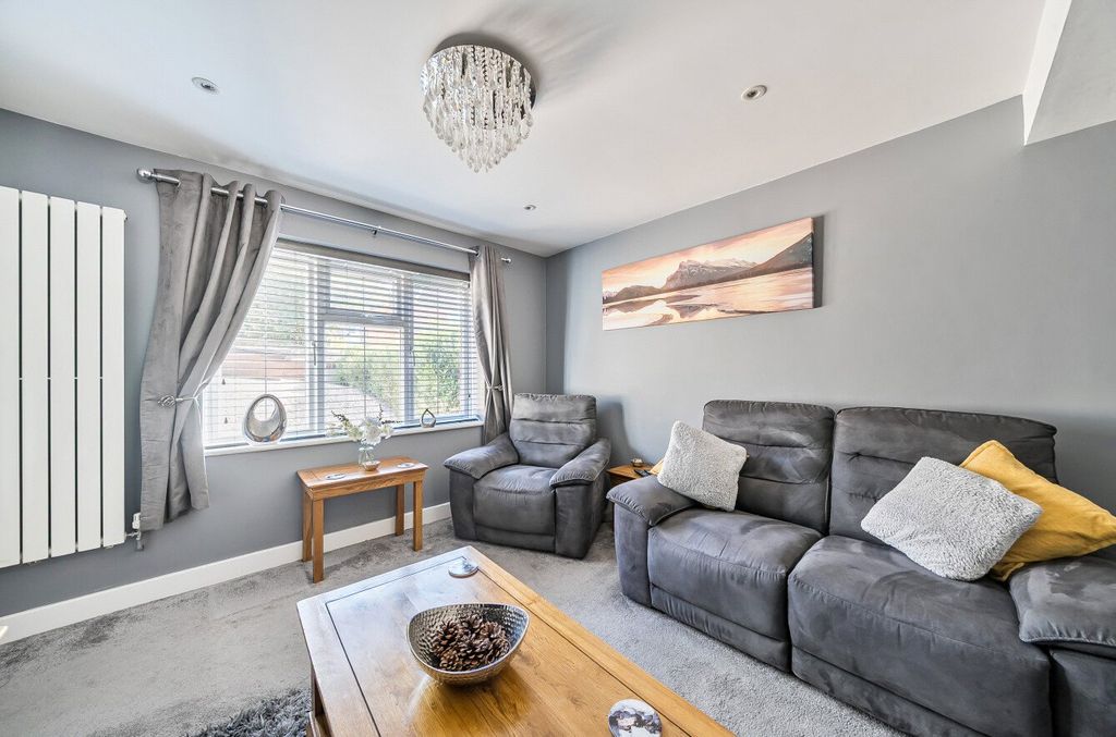 Property photo 2 of 16 Picture No. 09