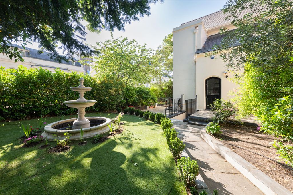 Property photo 3 of 30 Image