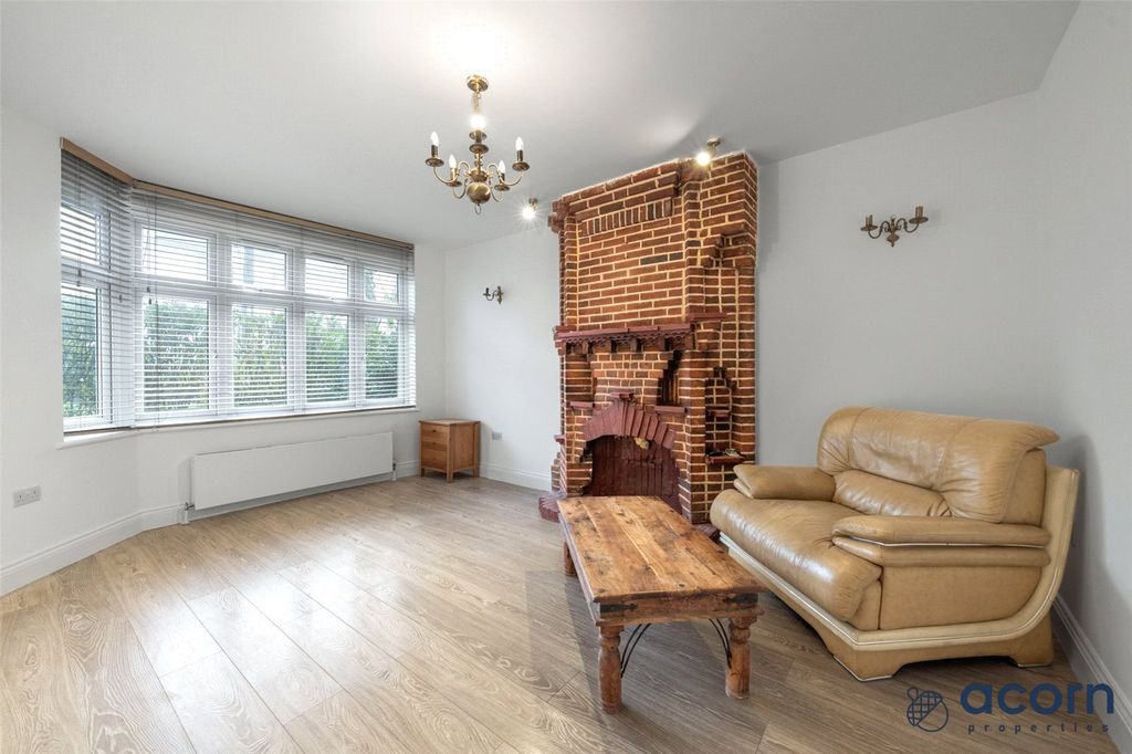 Property photo 2 of 12 Picture No. 01