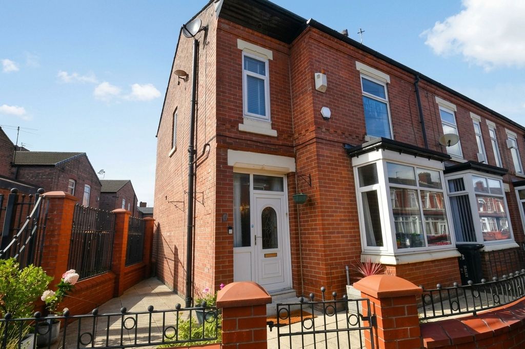 Property photo 1 of 11