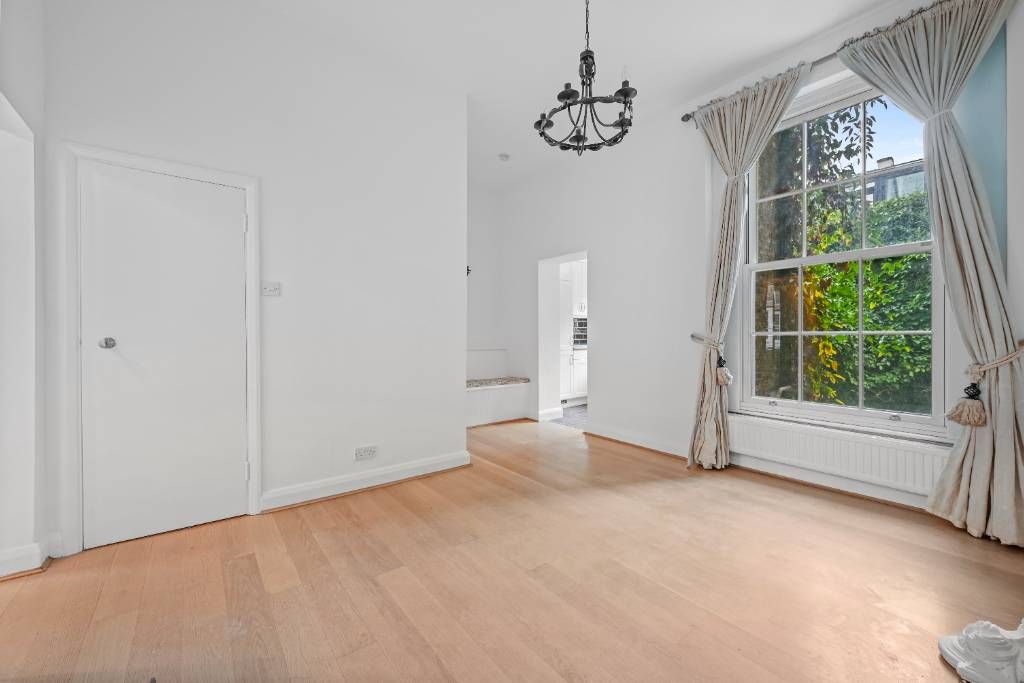 Property photo 3 of 13 Image