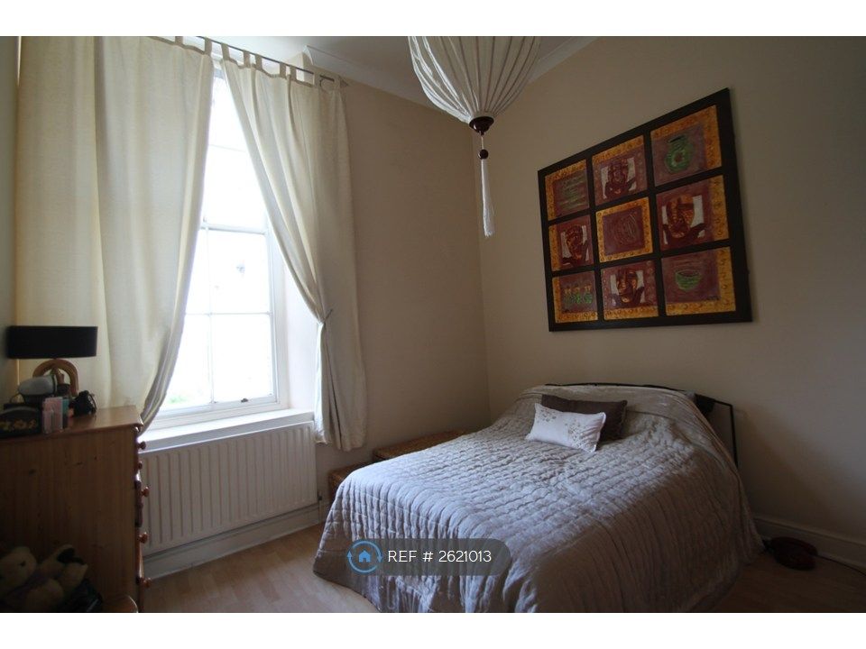 Property photo 2 of 11 Bedroom 1