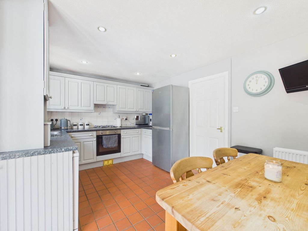 Property photo 2 of 23