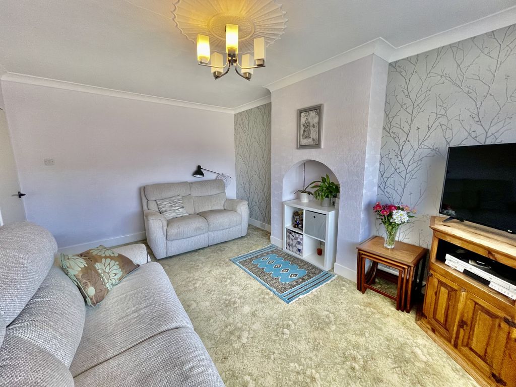 Property photo 3 of 15