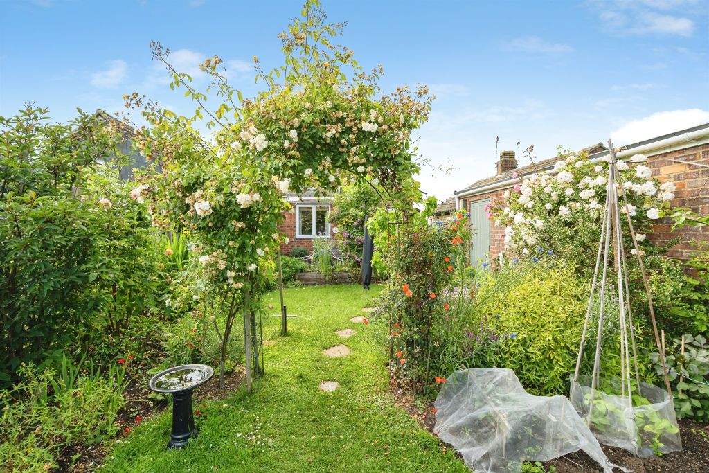 Property photo 2 of 18