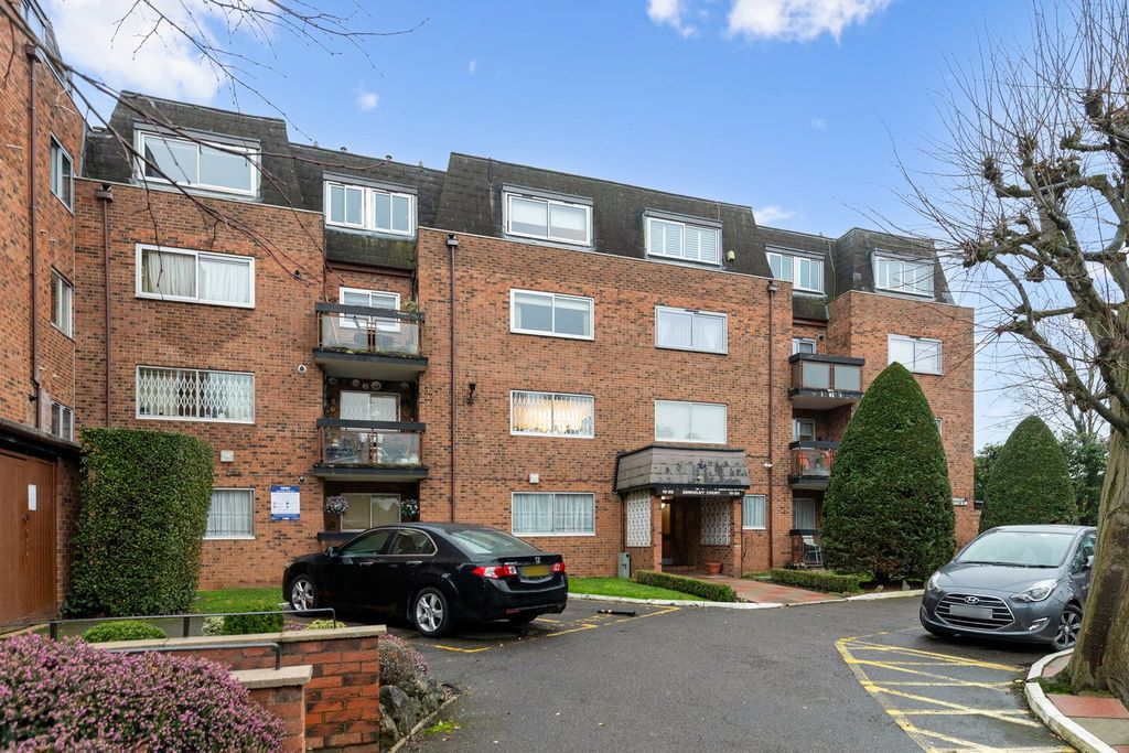 Property photo 1 of 12