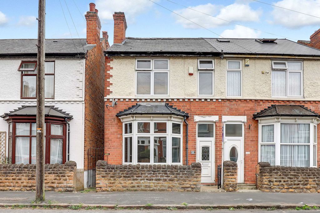 Property photo 1 of 21
