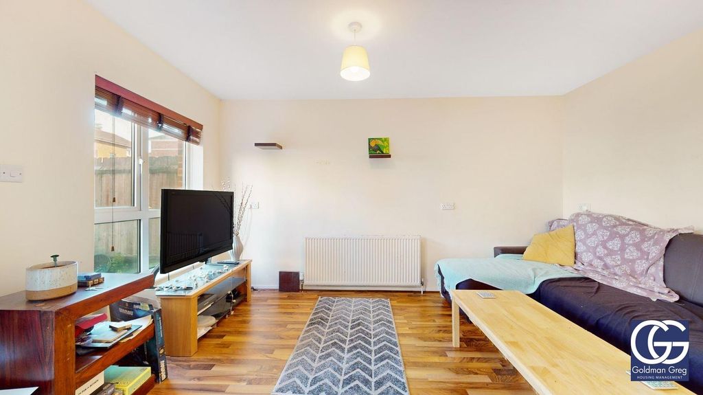 Property photo 3 of 19