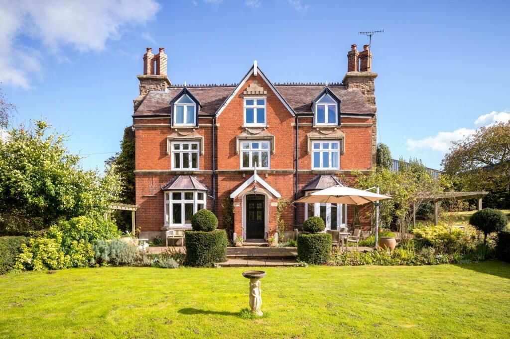 Property photo 1 of 40 121861_S1095221_Img_01_0000.Jpeg
