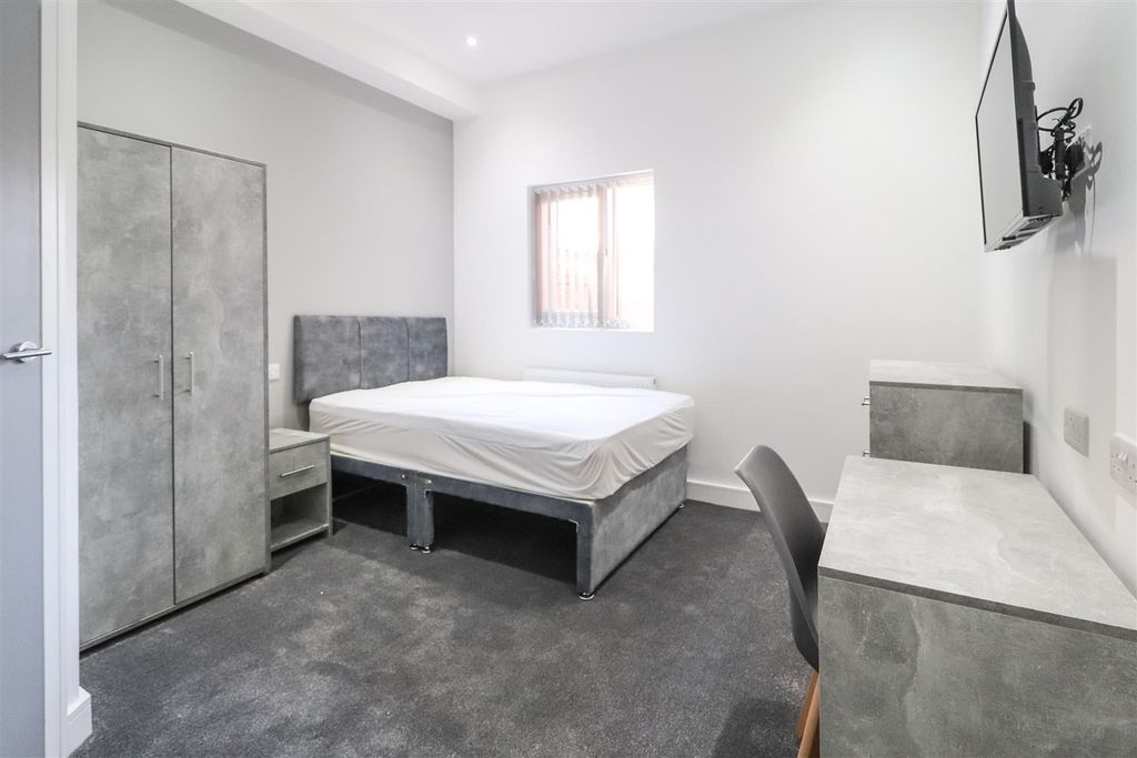 Property photo 1 of 7 Melville Road2.Jpg