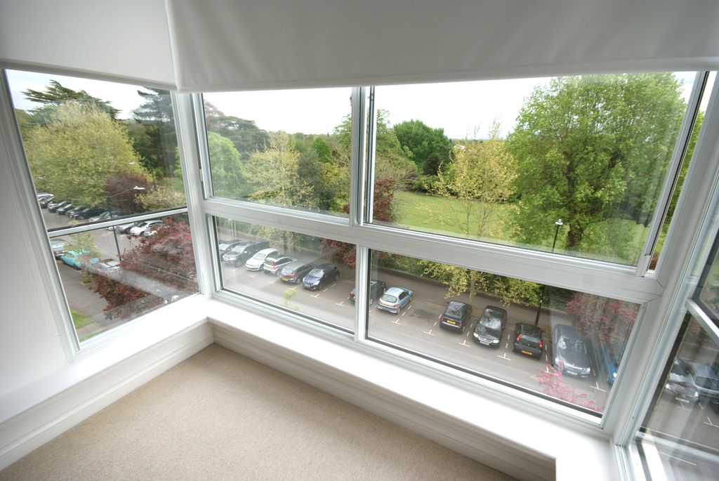 Property photo 3 of 20