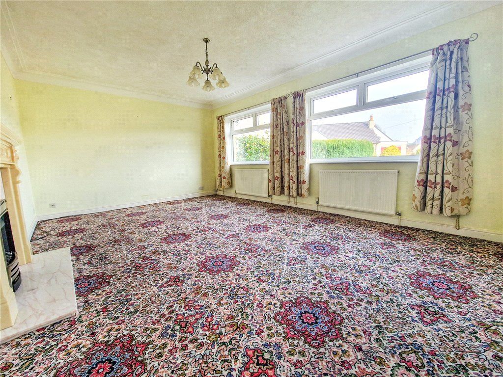 Property photo 2 of 12 Living Room