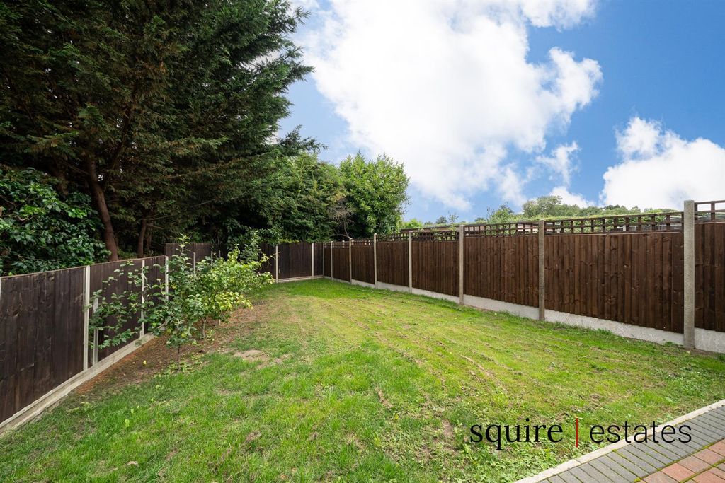 Property photo 1 of 14 Garden