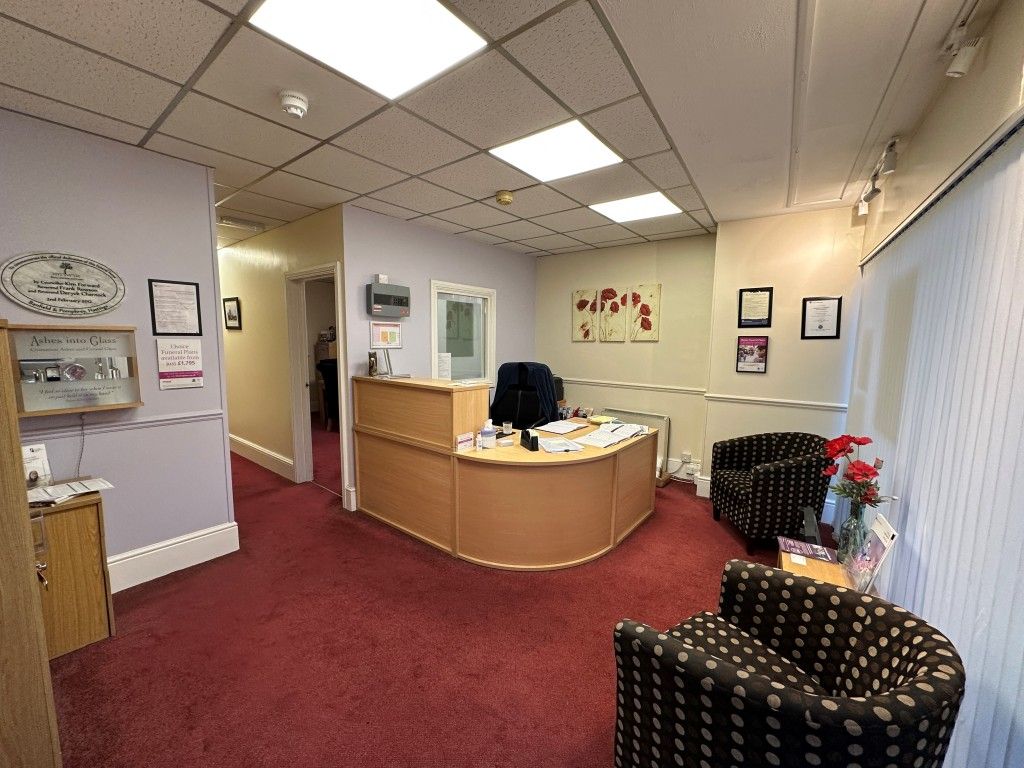 Property photo 2 of 9 Reception