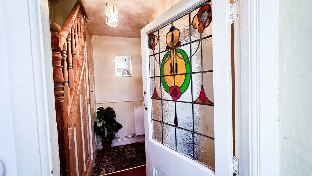 Property photo 3 of 22