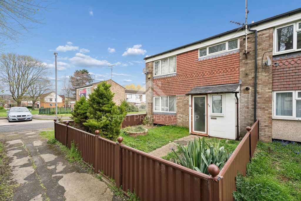 Property photo 3 of 10