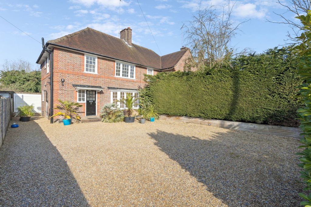 Property photo 1 of 26