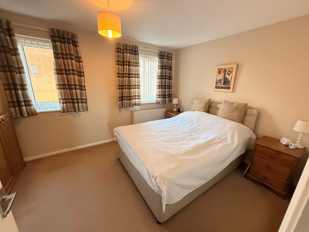 Property photo 3 of 13