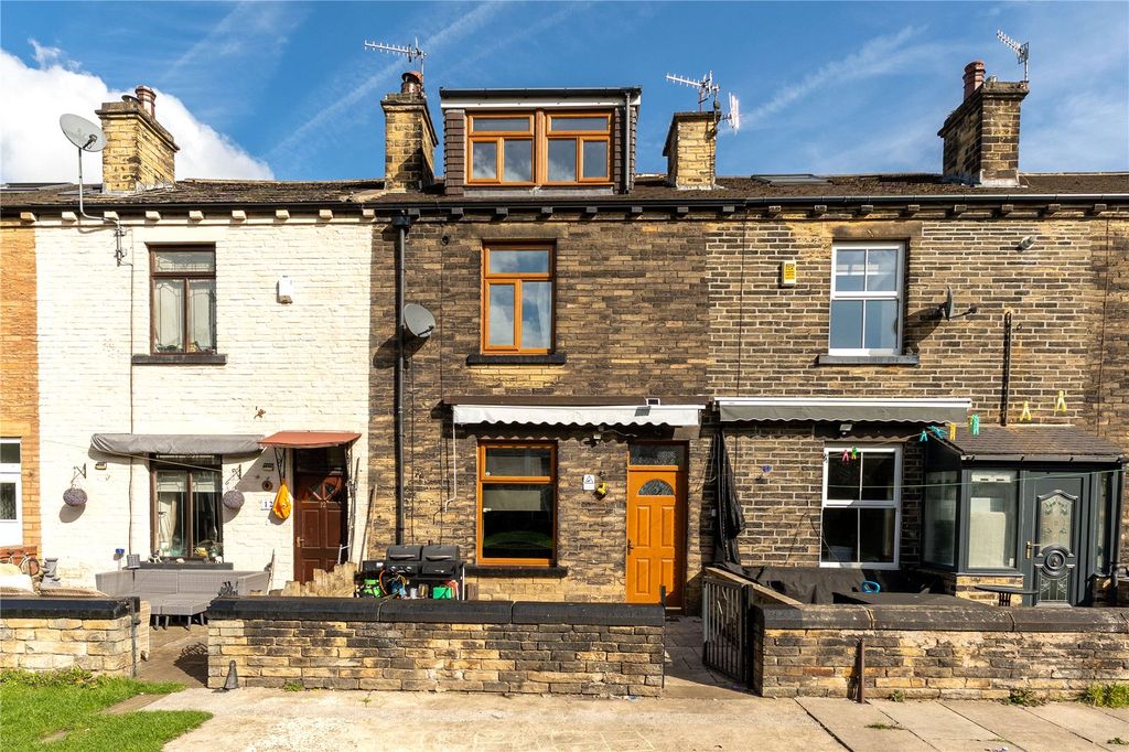 Property photo 1 of 15 Front