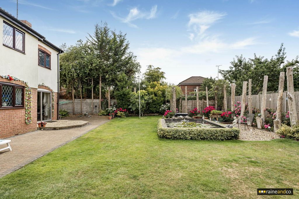 Property photo 1 of 22