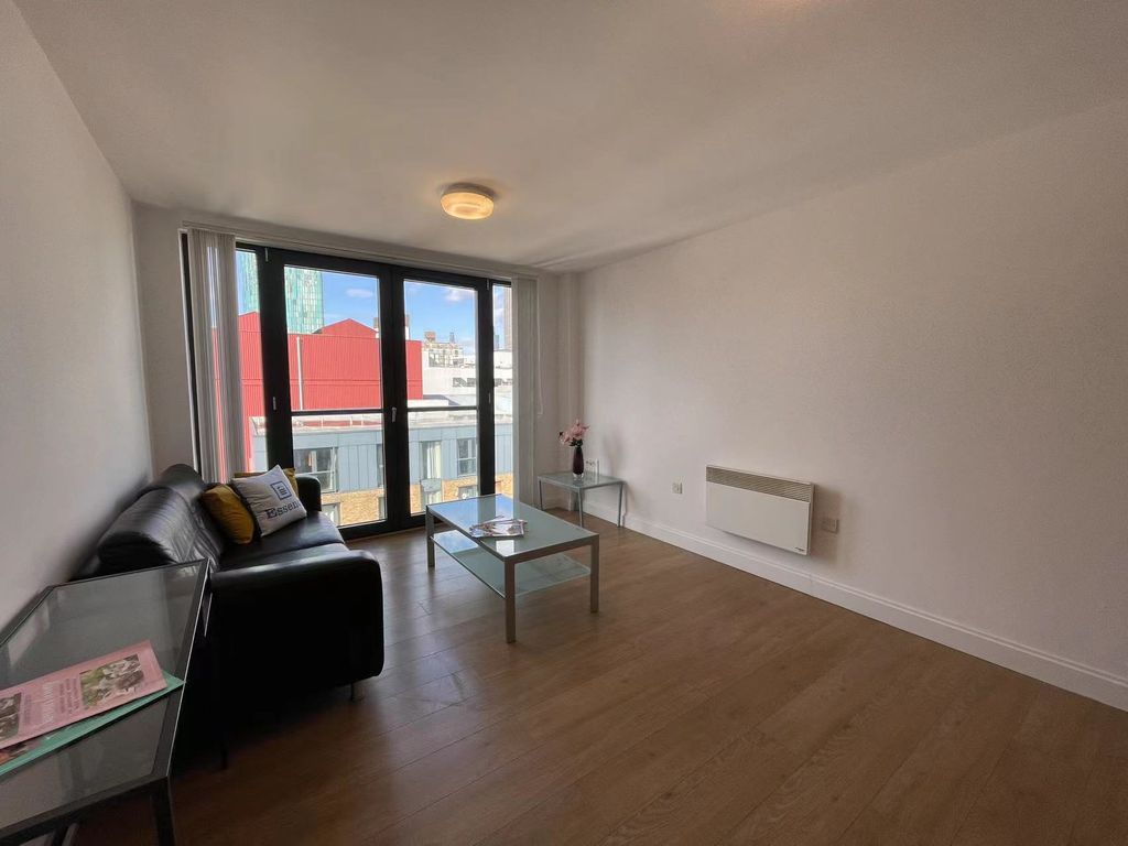 Property photo 3 of 11