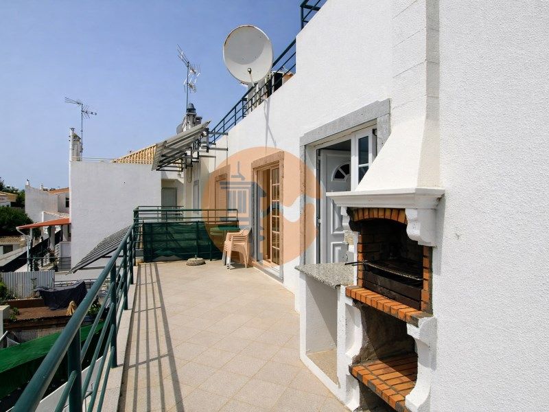 Property photo 1 of 25