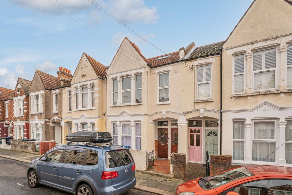 Property photo 1 of 16