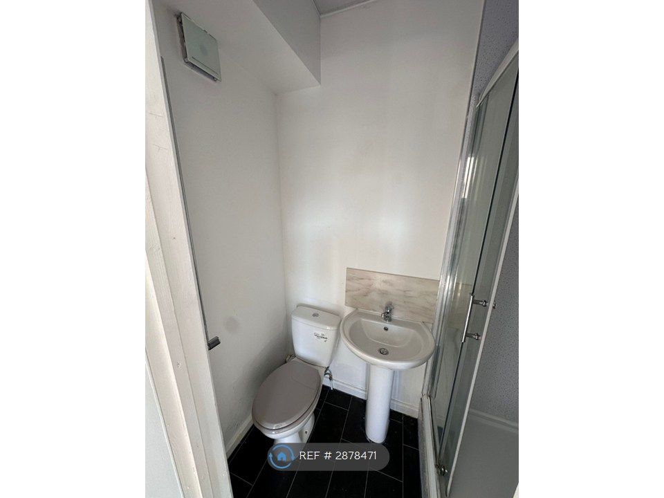 Property photo 3 of 10 Room 1