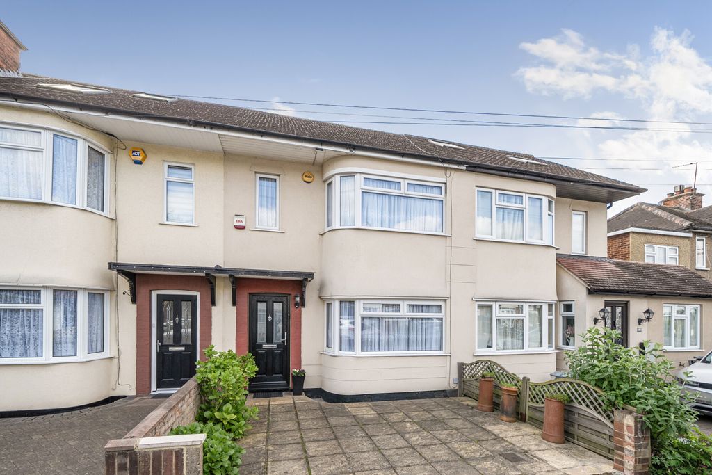 Property photo 1 of 16 1447797-15-69E744...