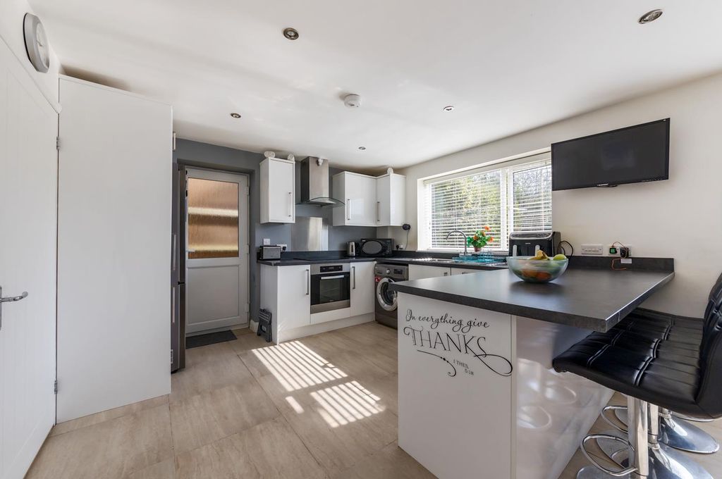 Property photo 2 of 12 Living Room