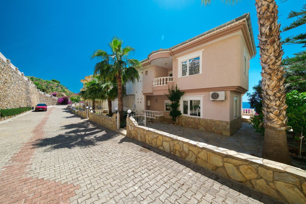 Property photo 1 of 25 Furnished Investment Property For Sale In Alanya - A Pretty Semi-Detached Villa