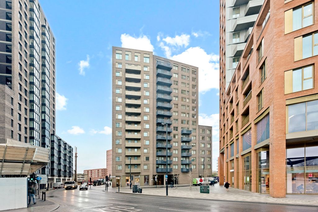 Property photo 1 of 17 Dsc_8743