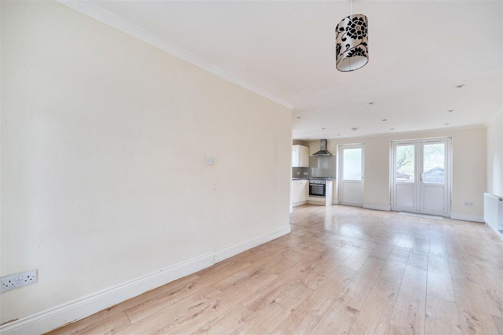 Property photo 3 of 11 Open Plan.Jpg