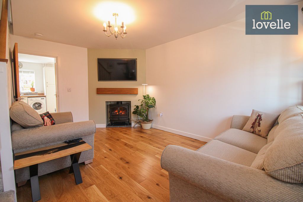Property photo 2 of 19