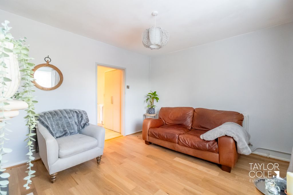 Property photo 3 of 15