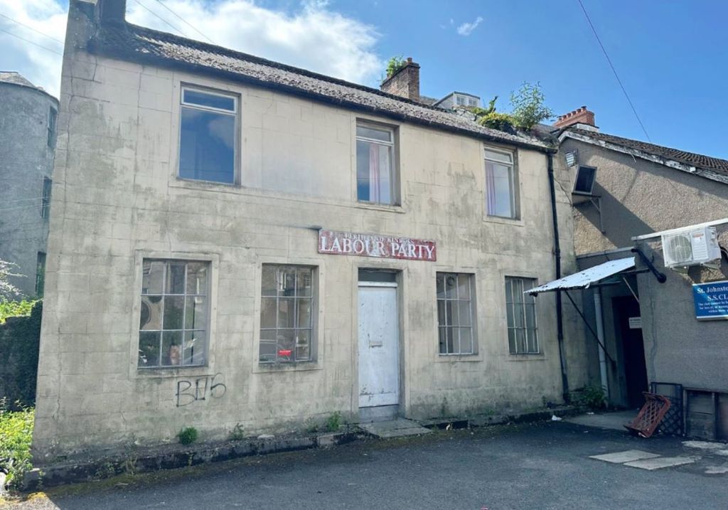 Property photo 1 of 1