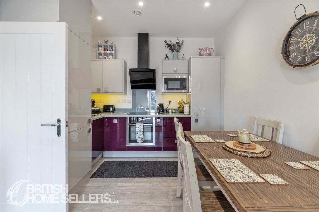 Property photo 3 of 14 Picture No. 04