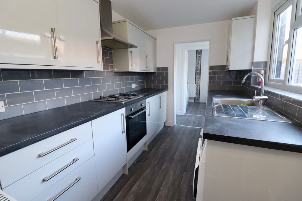 Property photo 2 of 16 Img_6385