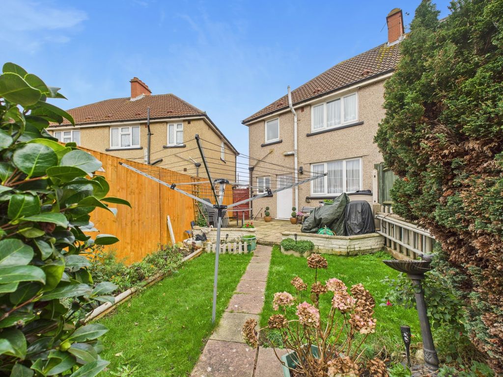 Property photo 3 of 13 Picture No. 10